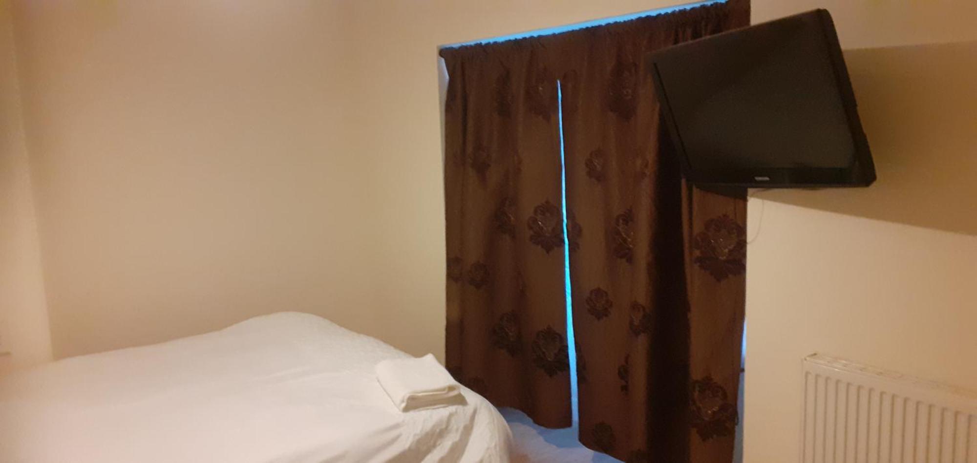 Tonyhomes Homestay Dagenham